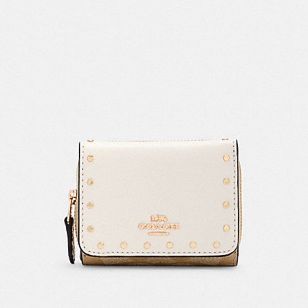 ๐ก Coach Small Trifold Leather Wallet in Signature Canvas - Picture 1 of 7